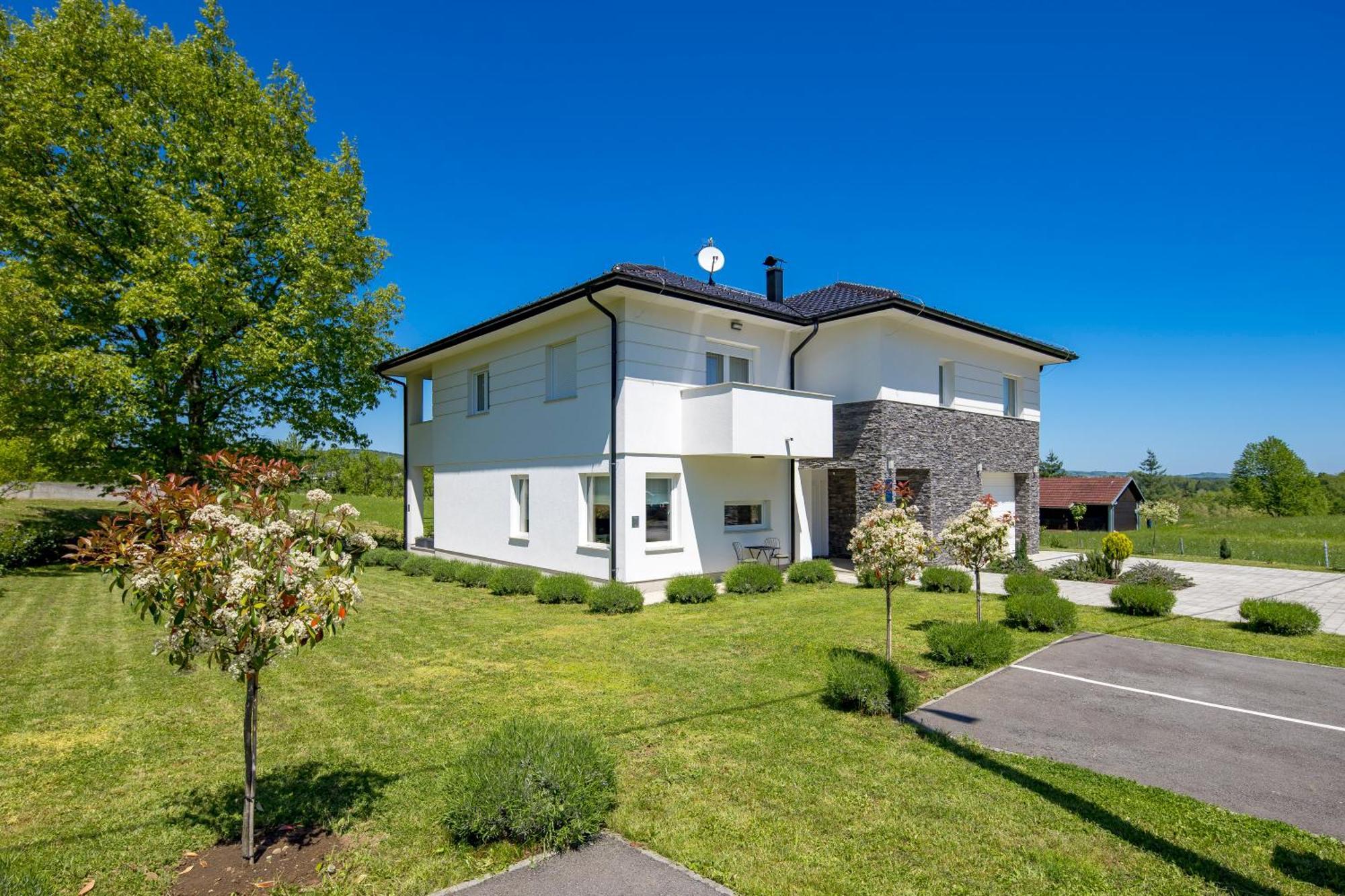 Villa Artemis Plitvicka Jezera Bagian luar foto